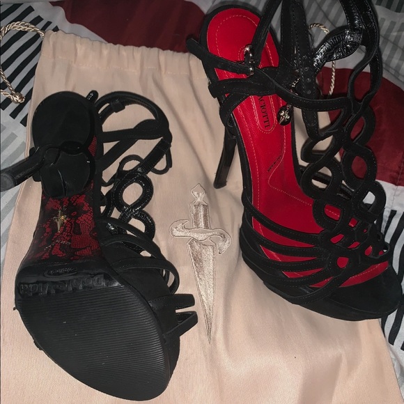 Heels - Picture 5 of 7